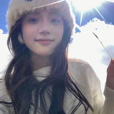 有色彩的女子